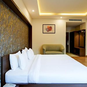 Hotel Le Mount Suite Near Delhi Airport
